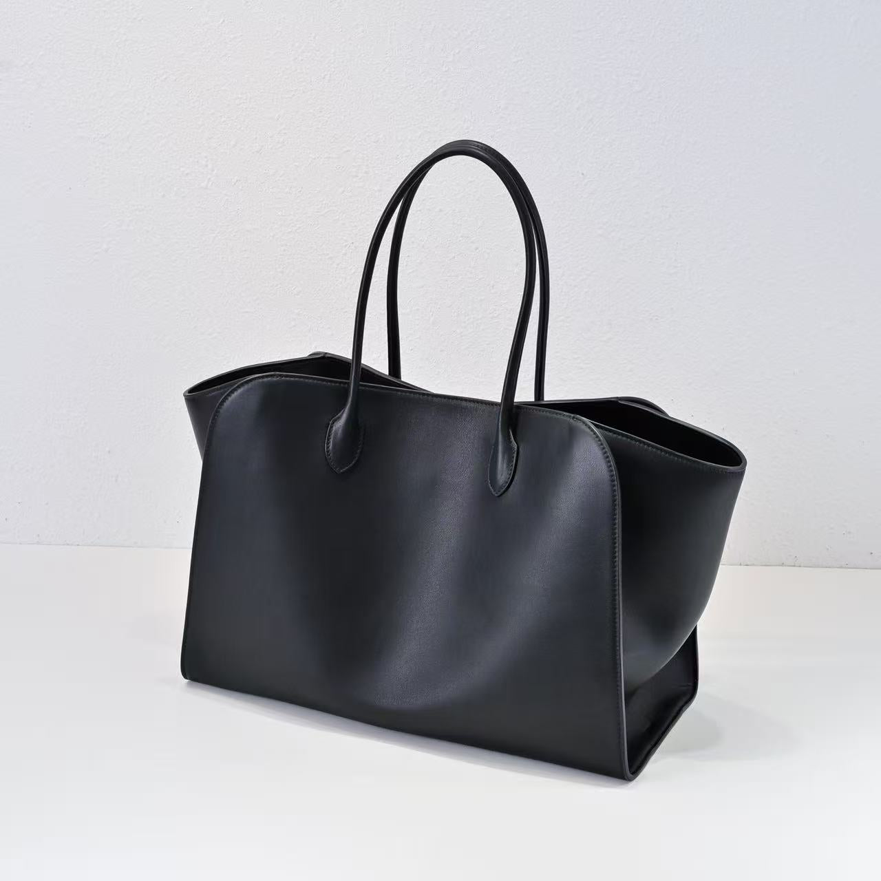 The Row 2025 Marlo 17 Bag 43cm Black Leather