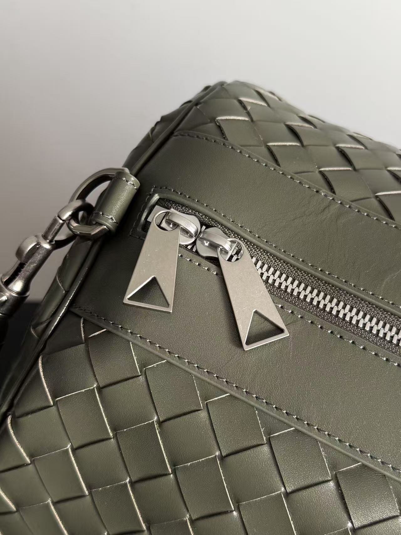 BV 25s Replica Bottega Veneta Duffel Bag Green Intrecciato leather