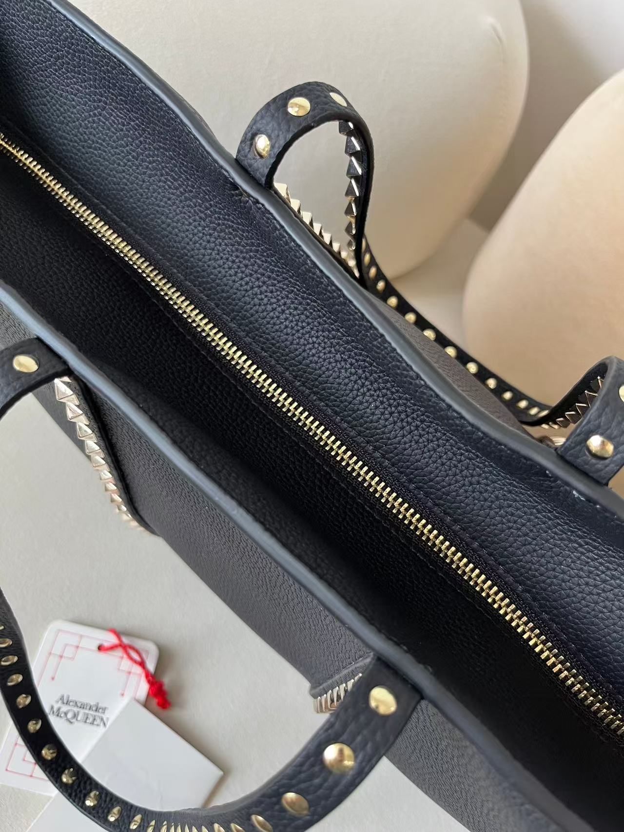 Valentino Garavani Rockstud Shopping Bag Black Grainy Calfskin