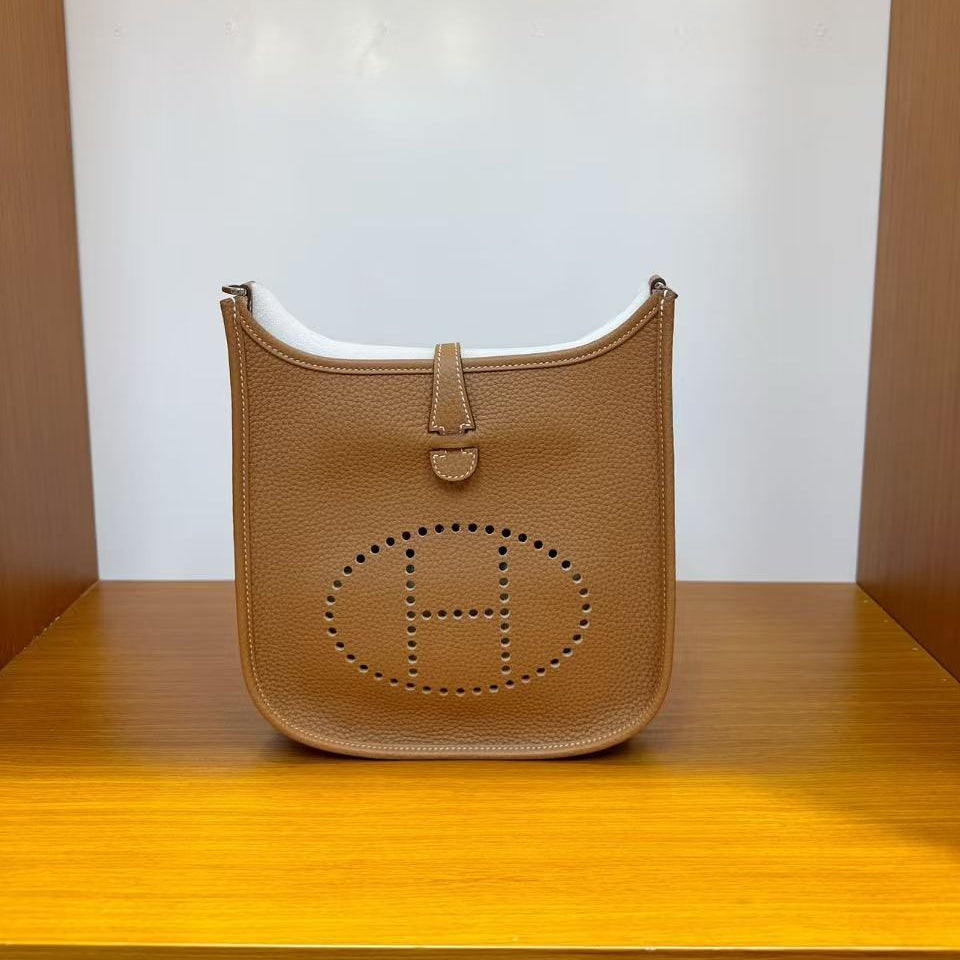 HM Evelyne 23cm Tan Brown Togo Leather