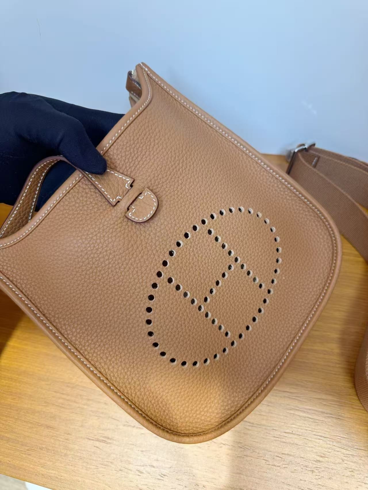 HM Evelyne 23cm Tan Brown Togo Leather