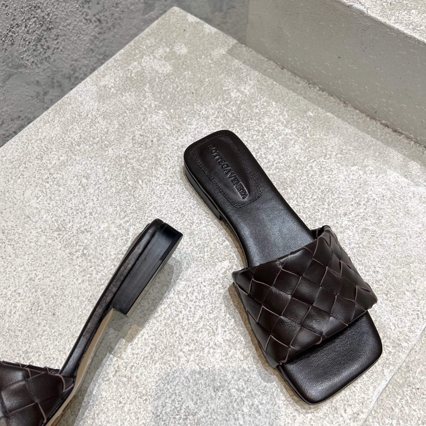 BV Parco Flat Mules Chocolate Leather
