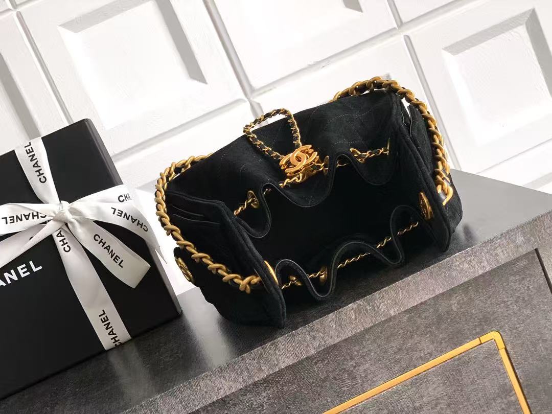 CC 25C Hobo Bag 22cm Black Suede