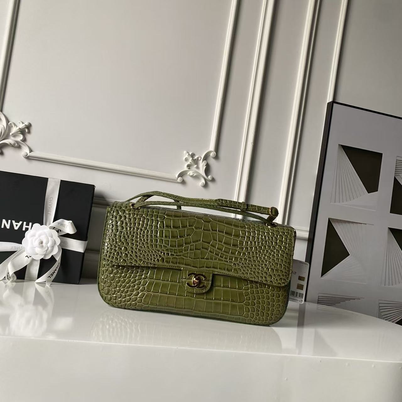 CC 26s Flap Bags Olive Green Crocodile-Embossed Leather