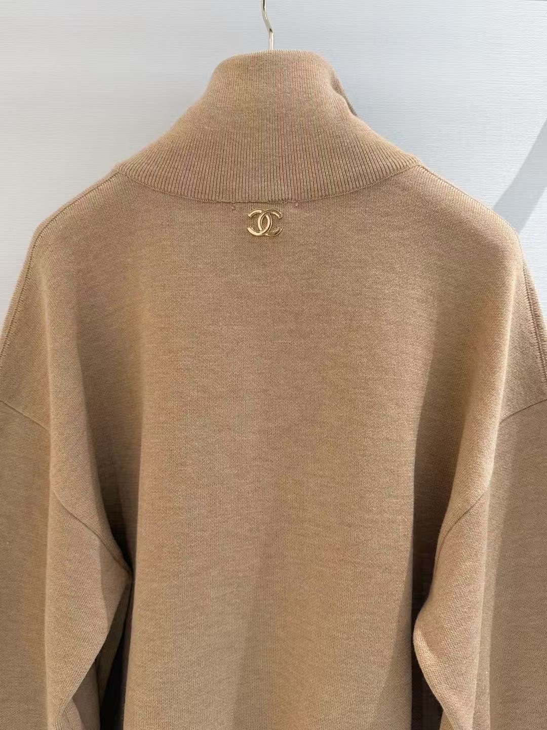 Chanel 26s Half-Zip Knit Sweater In Beige Wool
