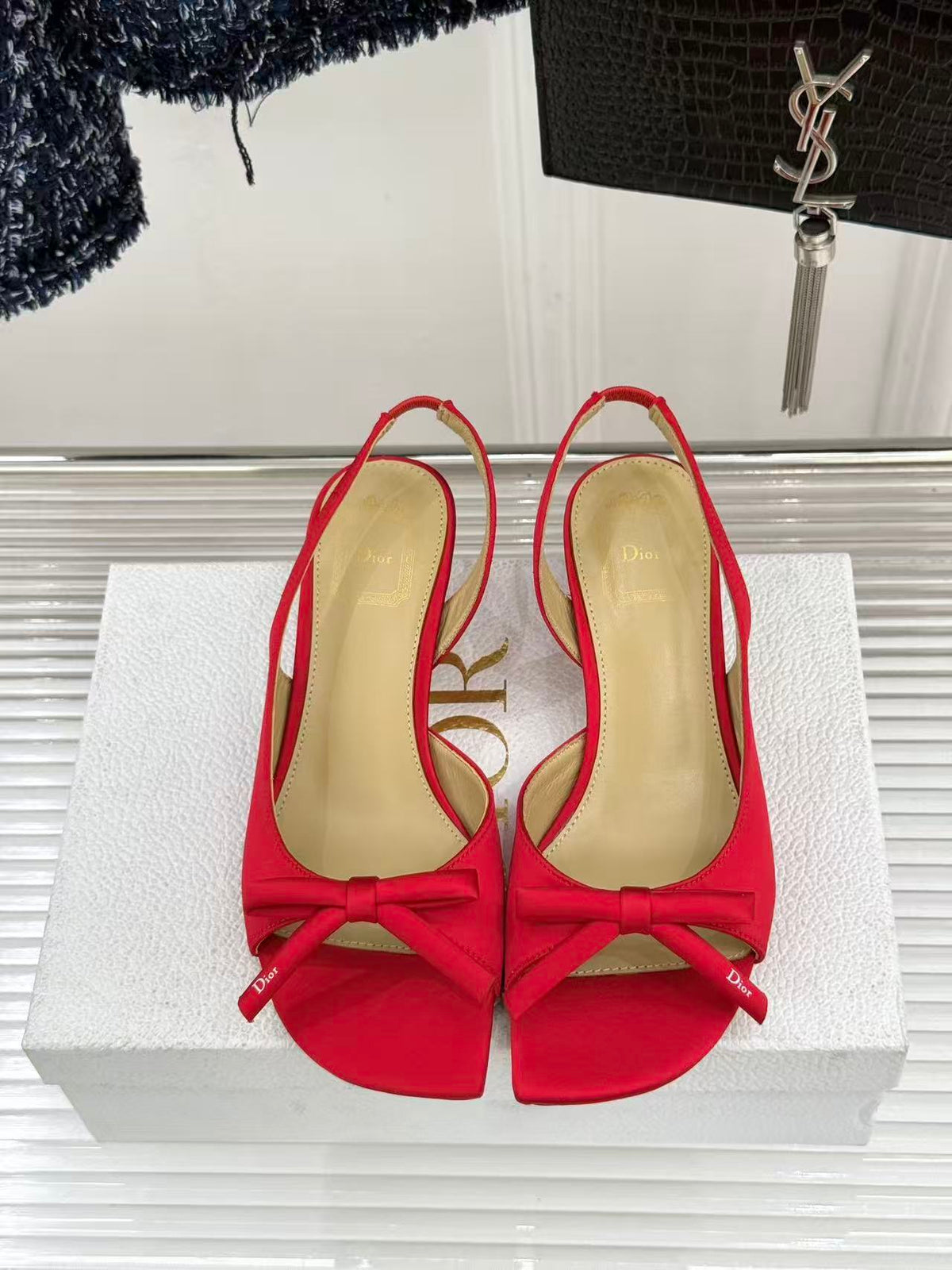 CD 26s Bow Sandals 4cm Coral Red Satin 607567
