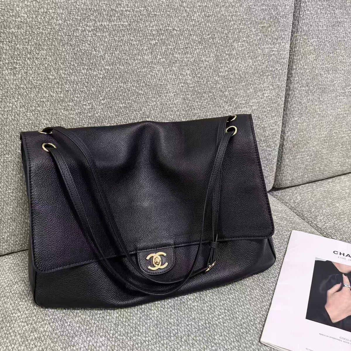 Chanel 2026 Maxi Flap Bag 38.5cm Black Calfskin GHW