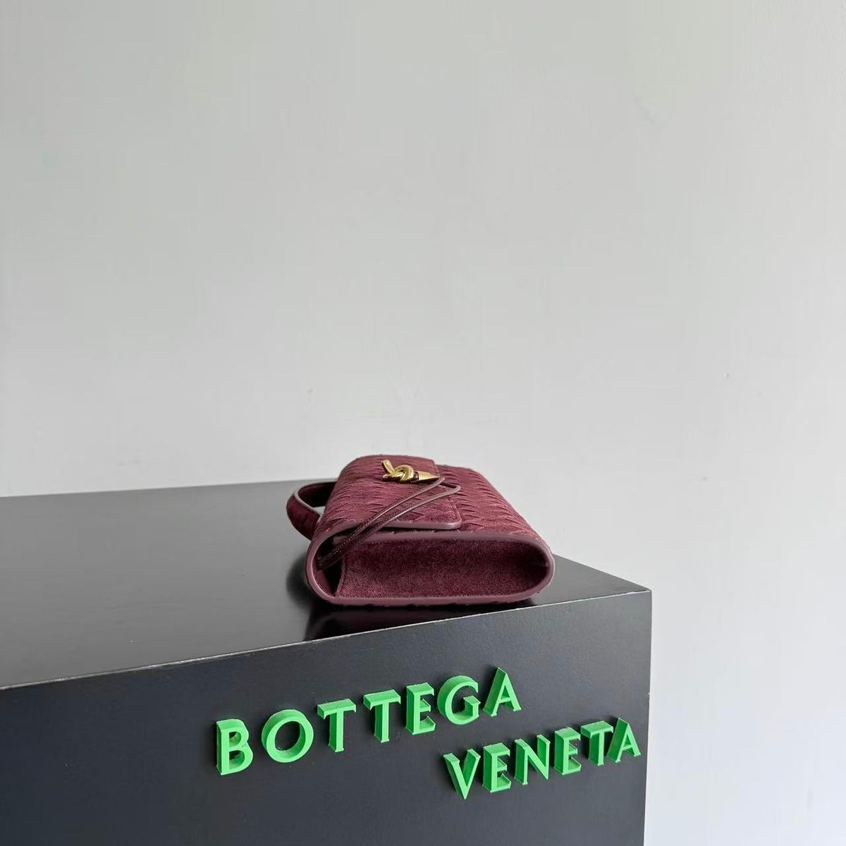 BV 26s Andiamo Long Clutch 31cm Deep Mahogany Suede 741511