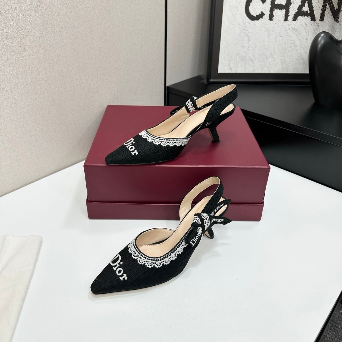 CD 26s J'Adior Pumps Black Dior Oblique Embroidered Cotton & Beige Lace