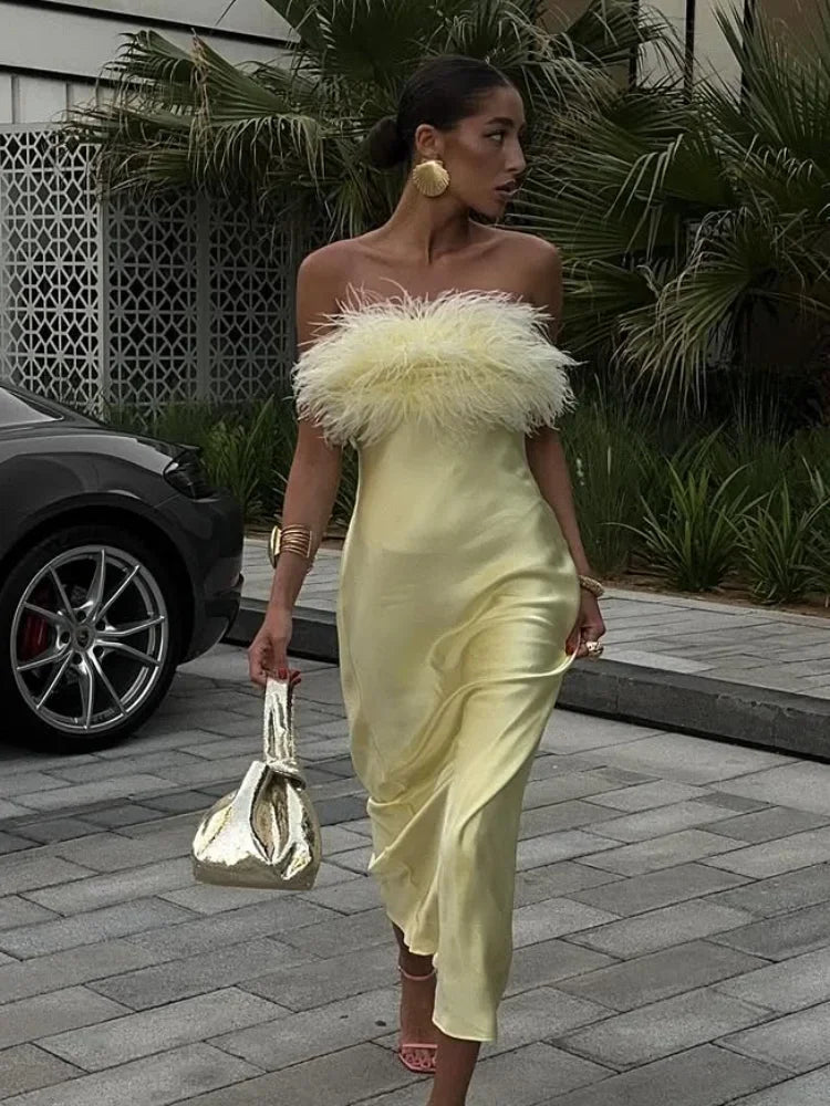 Robe Cocktail en Satin