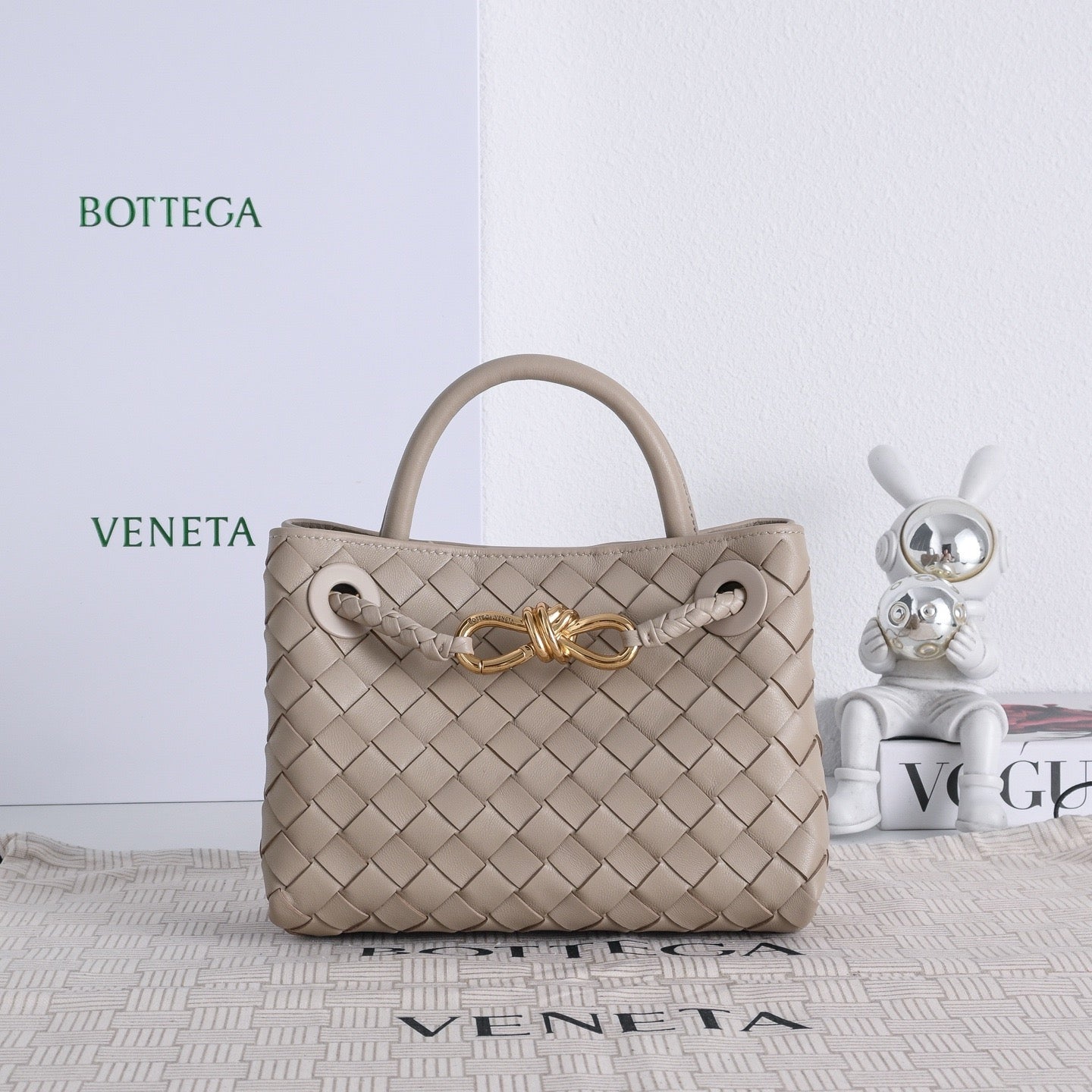 Bottega Veneta 2026 Mini Andiamo Taupe Lambskin