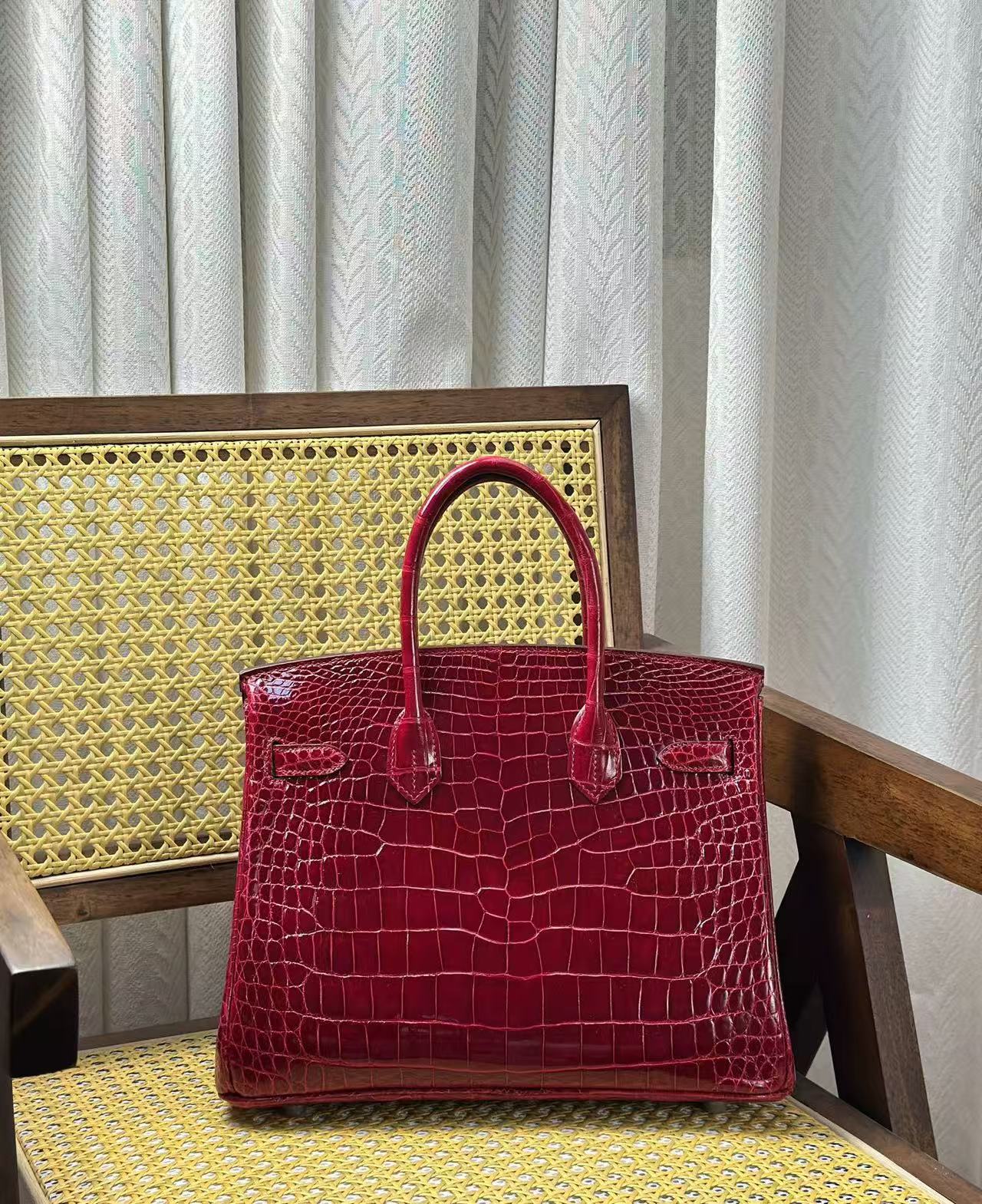 HM Birkin 25cm Deep Red Shiny Crocodile (15 day for production)