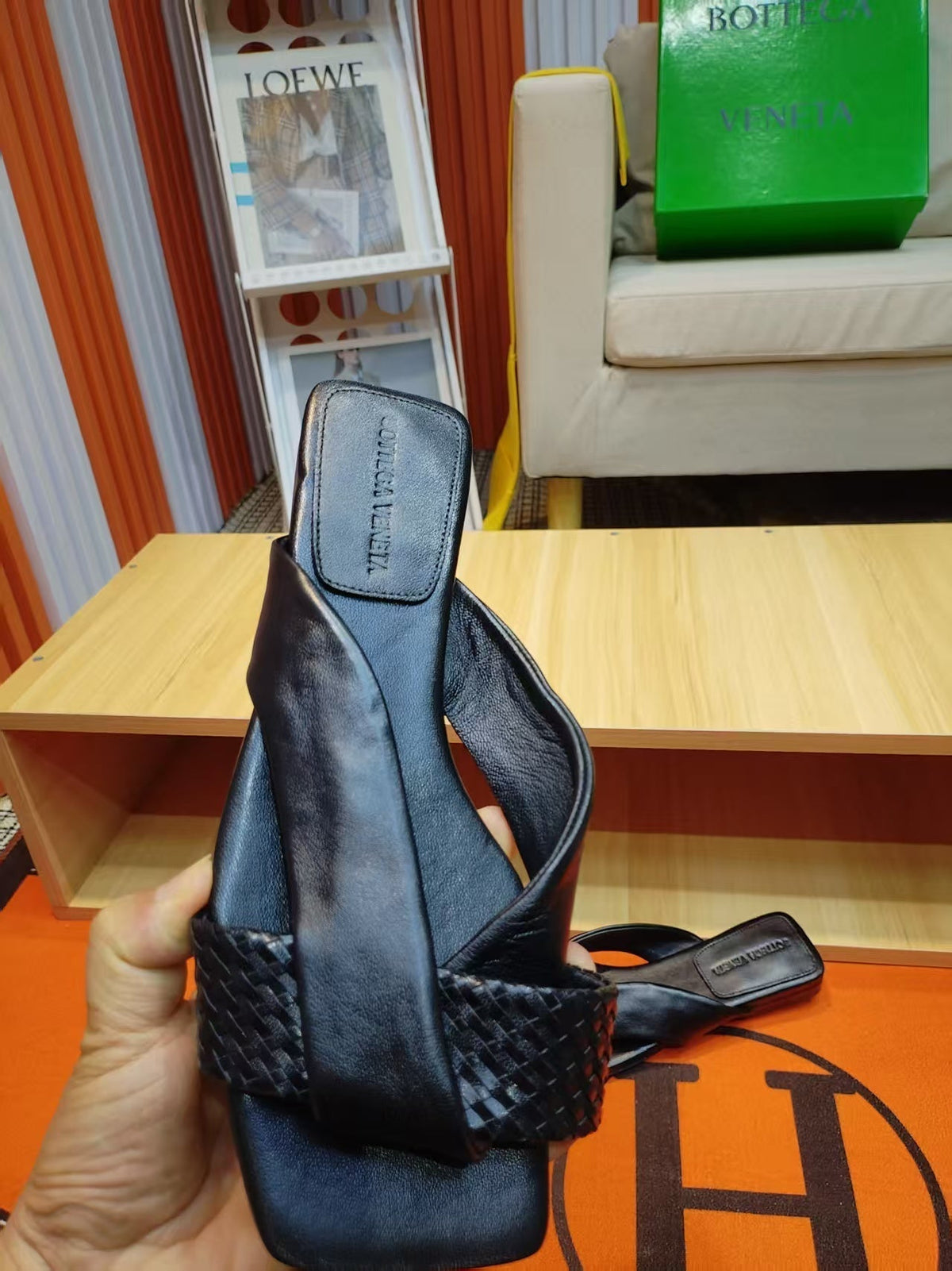 BV Riva Sandals Flat Woven Black Leather 139883
