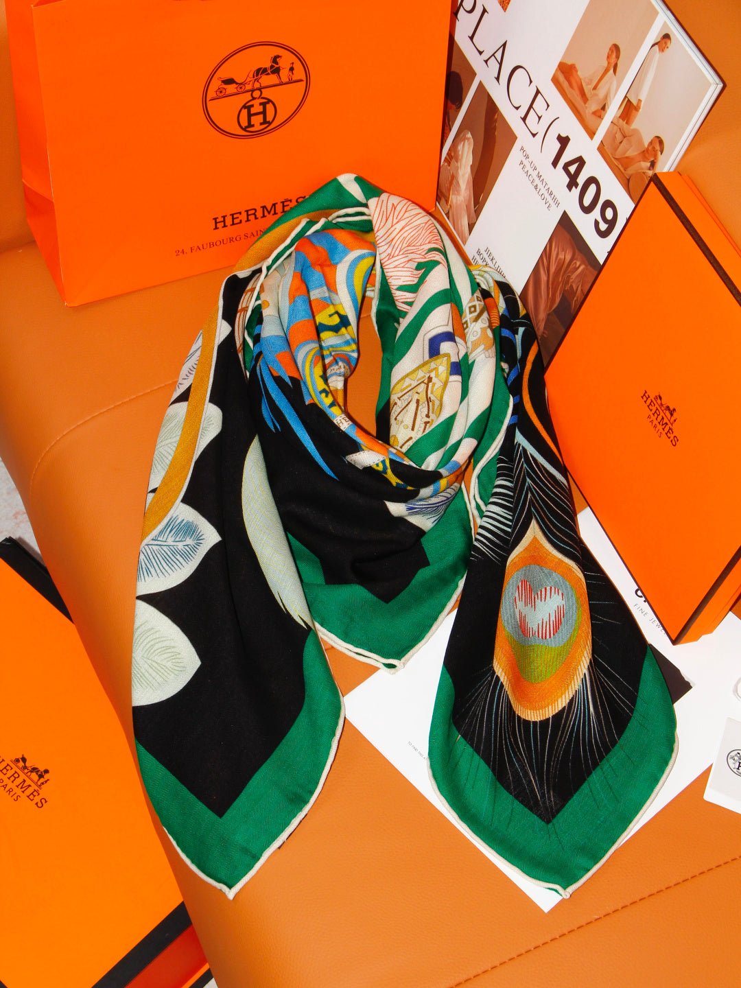 Hermès 2026 Cheval Masque Shawl Scarf 90cm Green Black Cashmere 218143