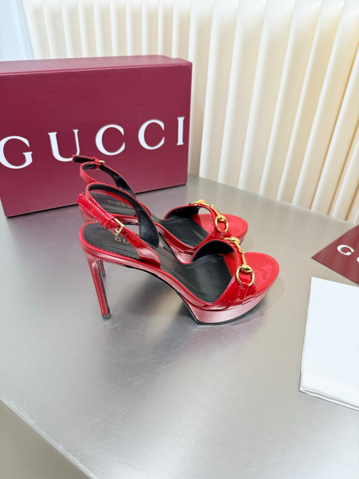 Gucci 26s Slingback Pump 10.5cm Red Glossy Calfskin