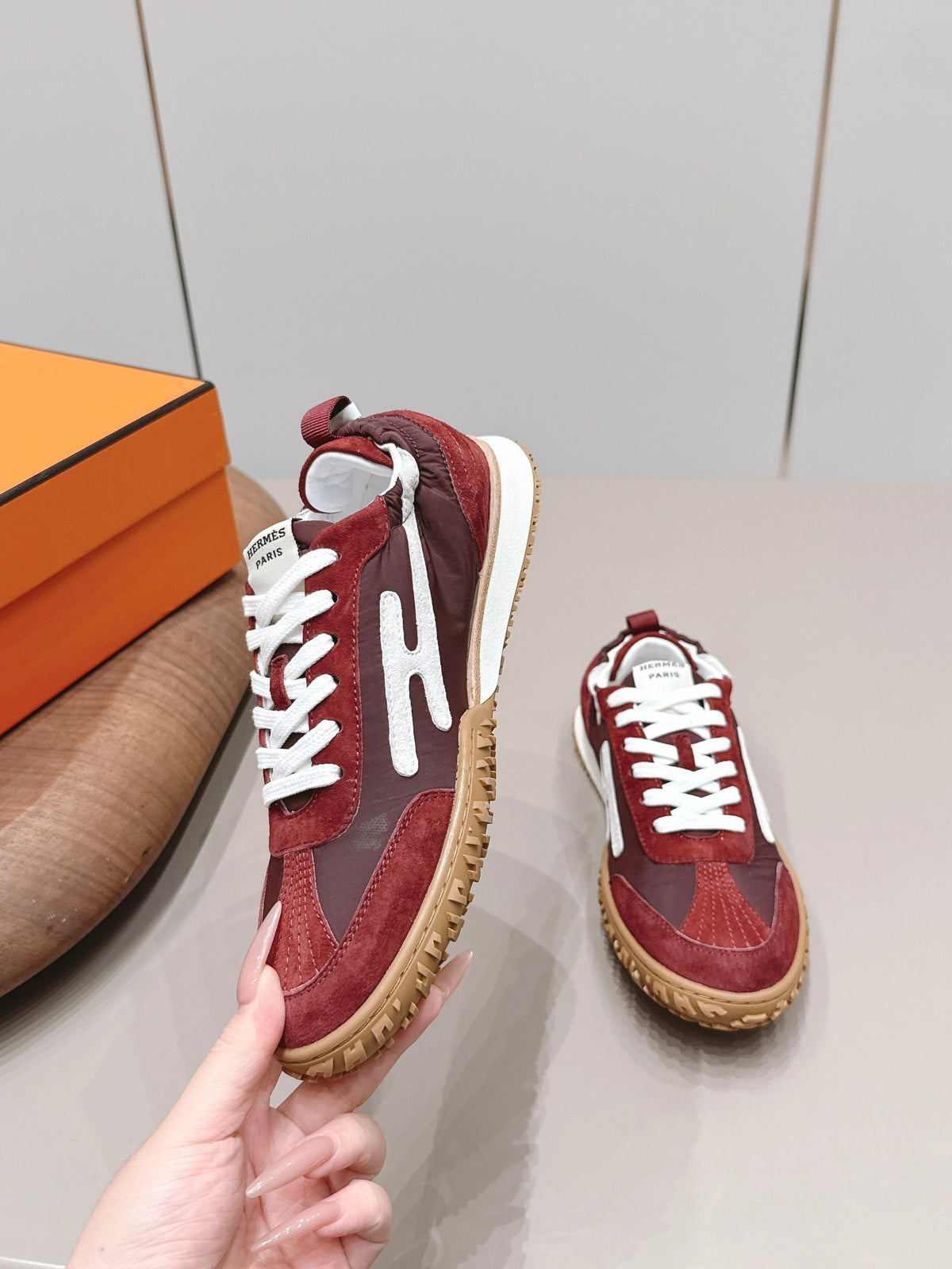 HM 26S Bouncing Sneakers Brown Nylon Red Suede
