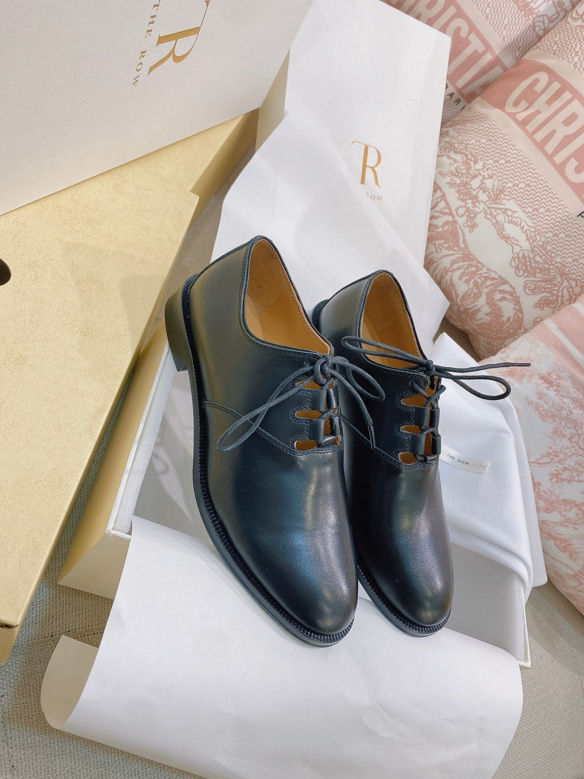 TR 26S Grant Ghillie Lace-Up Loafers Almond-Toe Leather 156143