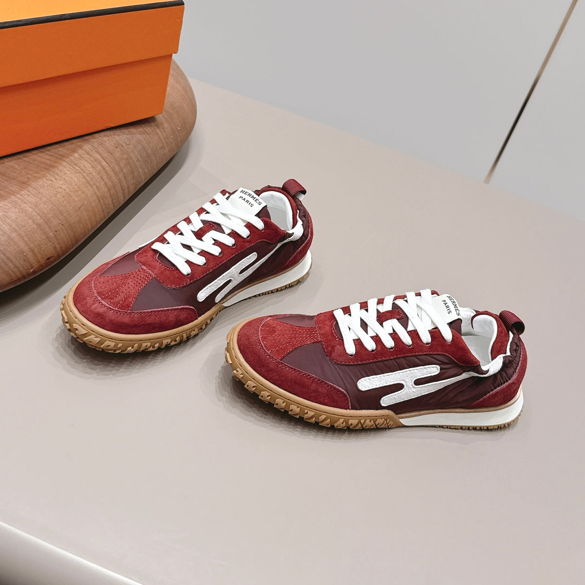 HM 26S Bouncing Sneakers Brown Nylon Red Suede