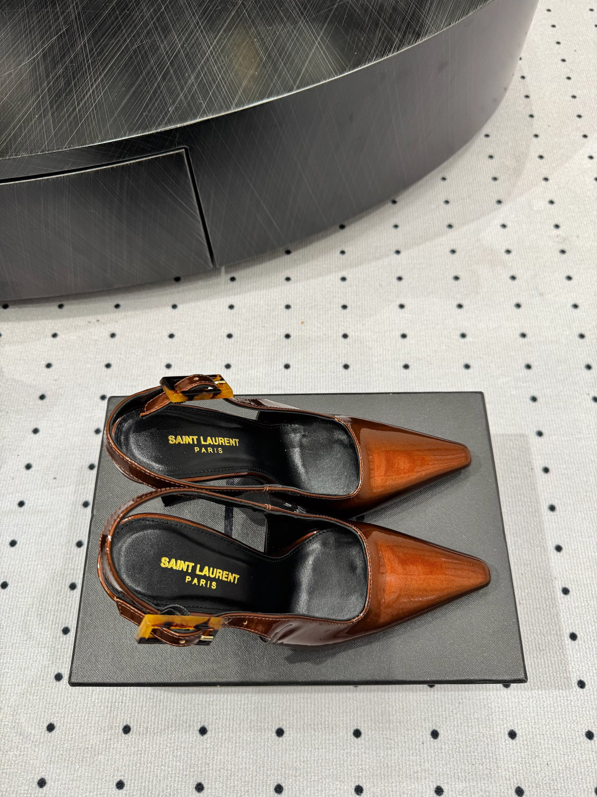 YSL 26s Slingback Heels 10.5cm Dark Orange Glossy Calfskin With Buckle Closure