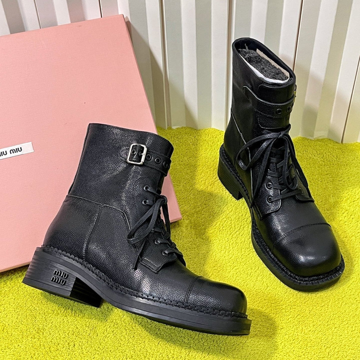 Miu 26S Mid-Calf Lace-Up Boots 4CM Triple Buckle Black Pebbled Leather 137188