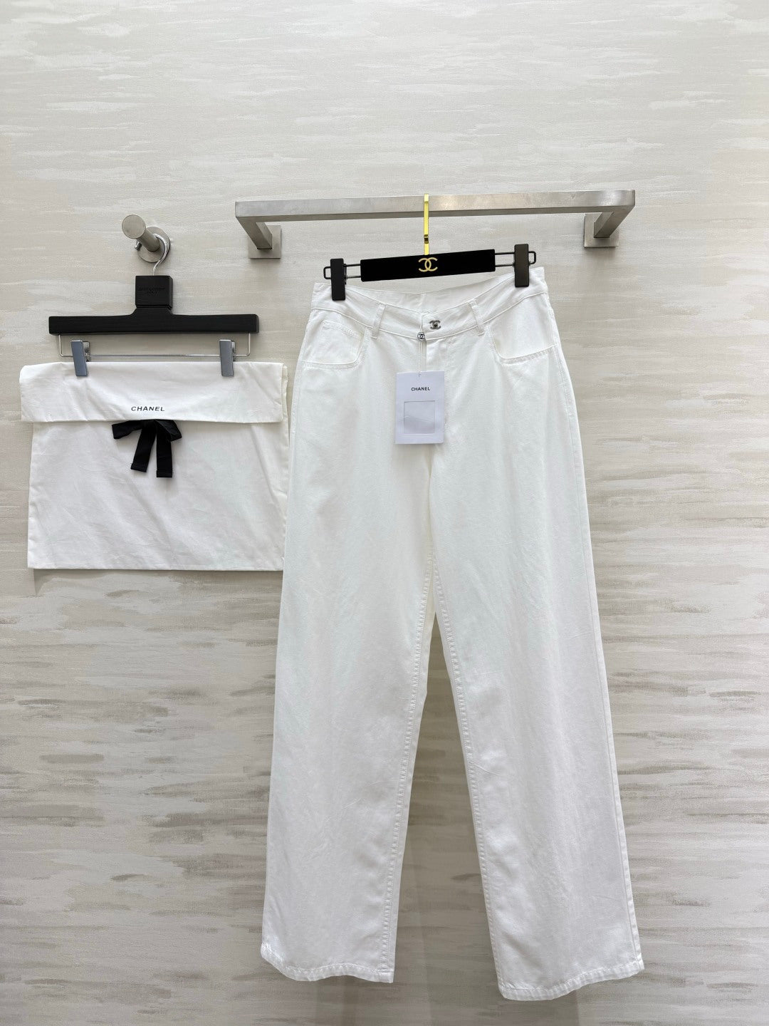 Chanel 26S Straight-Leg Jeans Style 1195