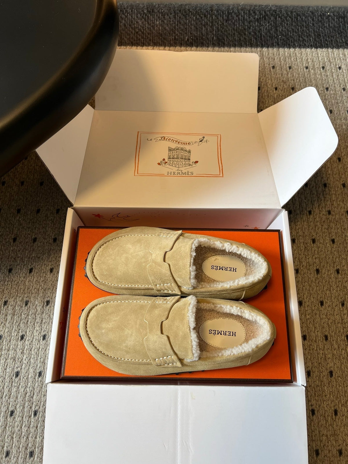 HM 26S Destin Loafers Beige Suede