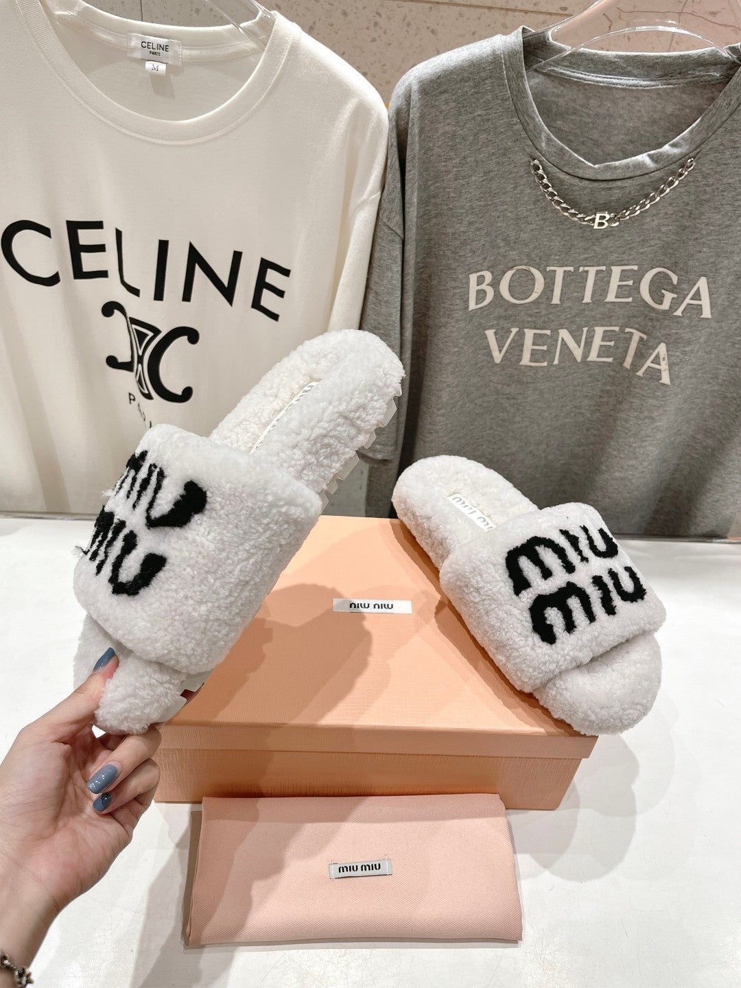 Miumiu 26s Sandals Cream White Shearling With Logo Lettering