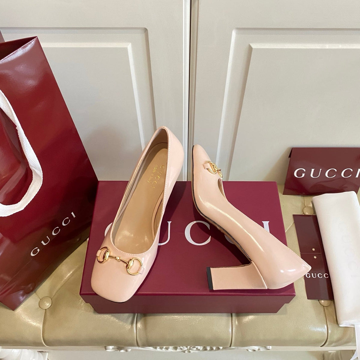 Gucci 26s Horsebit Mid-Heel Pumps 7.5cm Nude Pink Calfskin