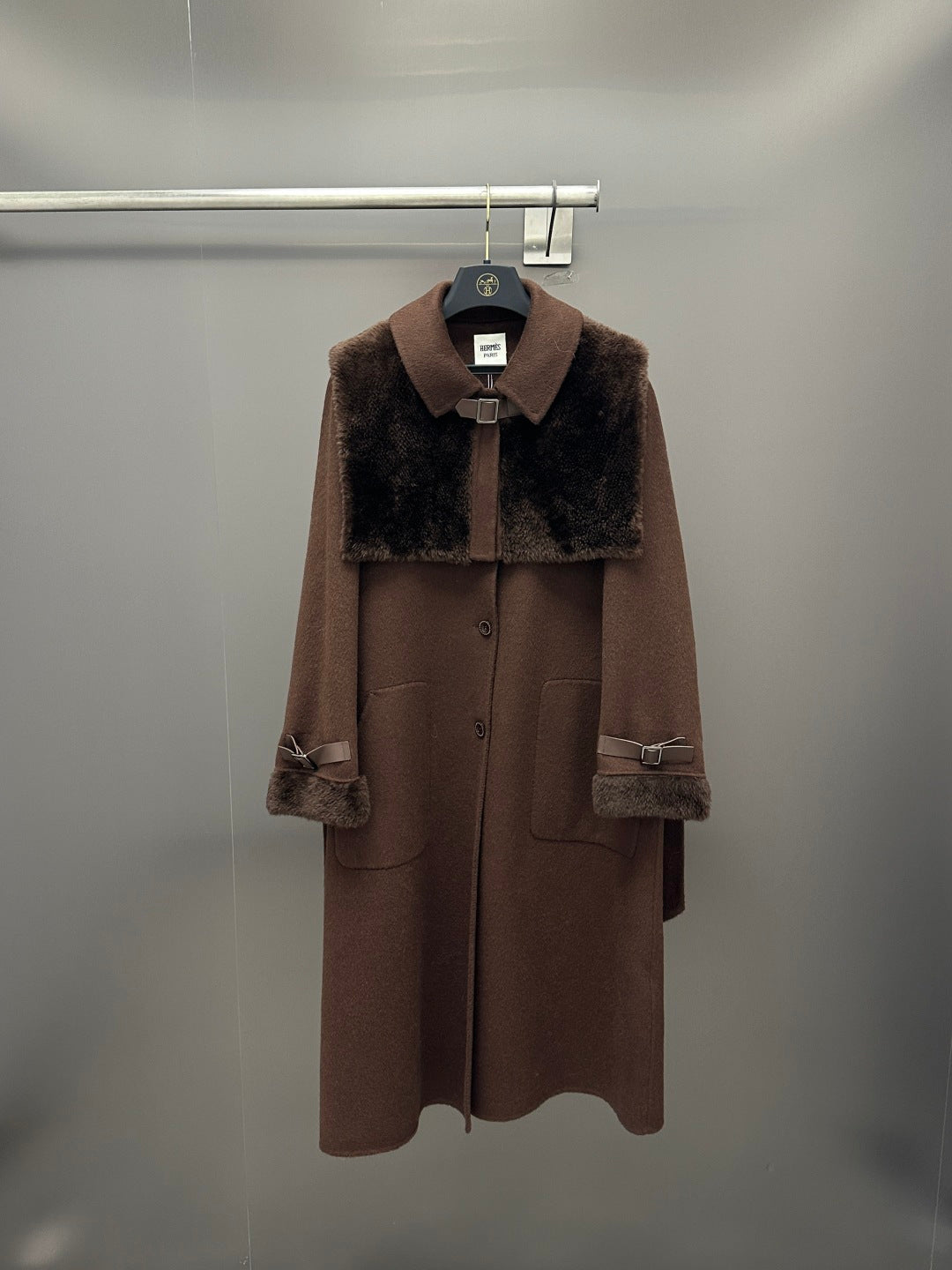 HM 26K Cashmere Coat Fur Shawl Collar Wool Cashmere Blend 435156