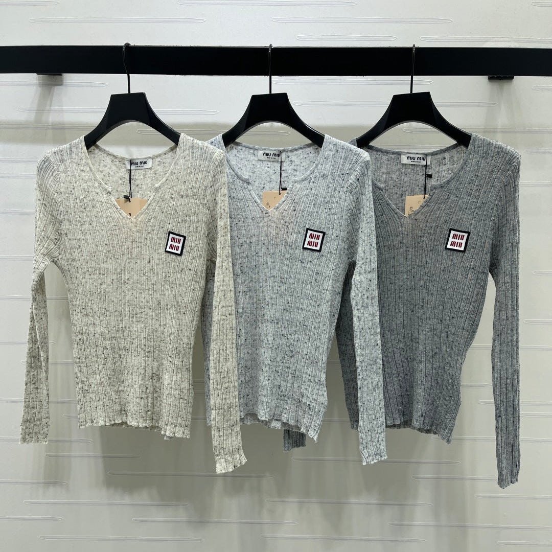 Miu Logo Patch V-Neck Sweater Wool 791168