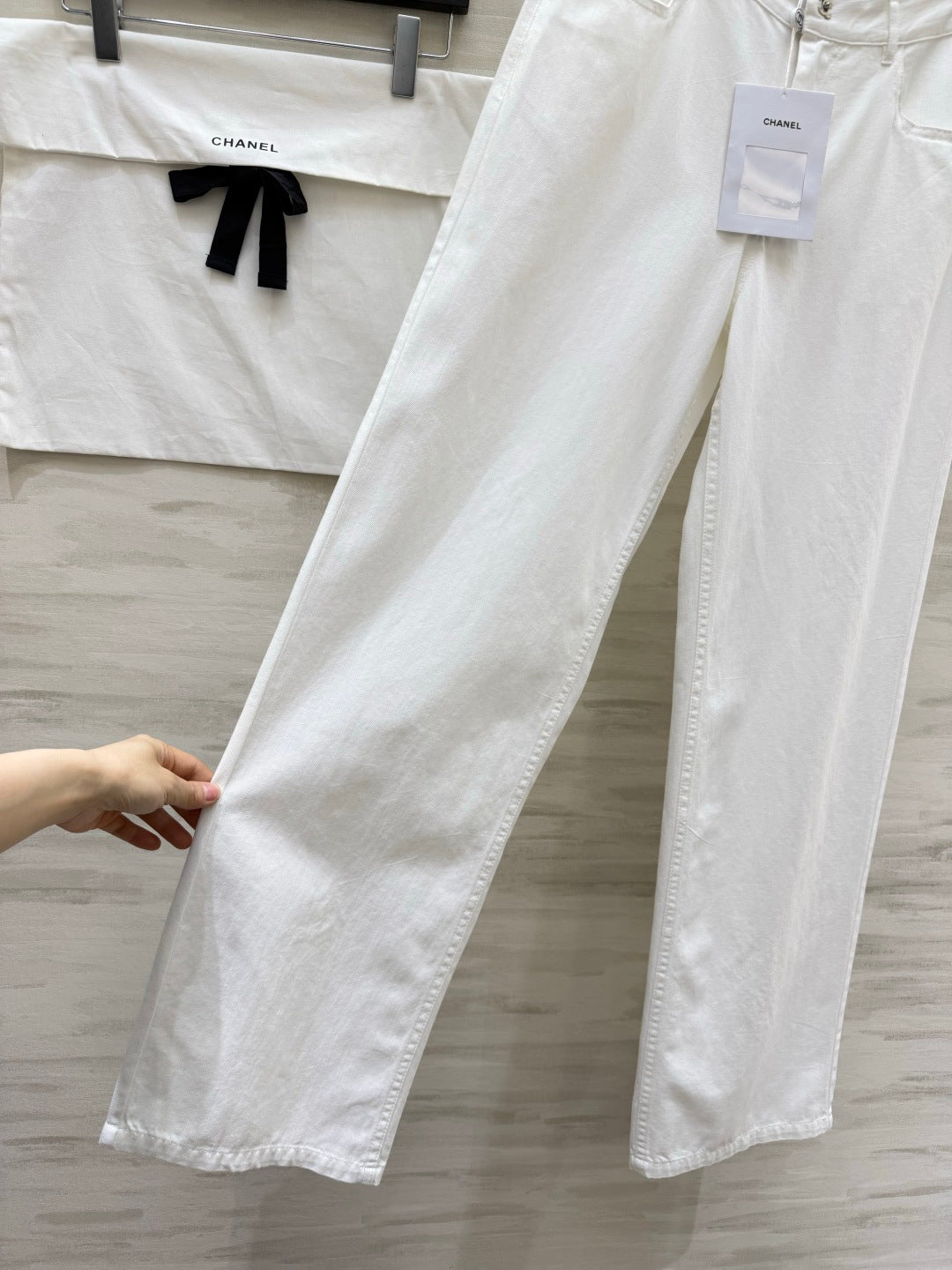 Chanel 26S Straight-Leg Jeans Style 1195