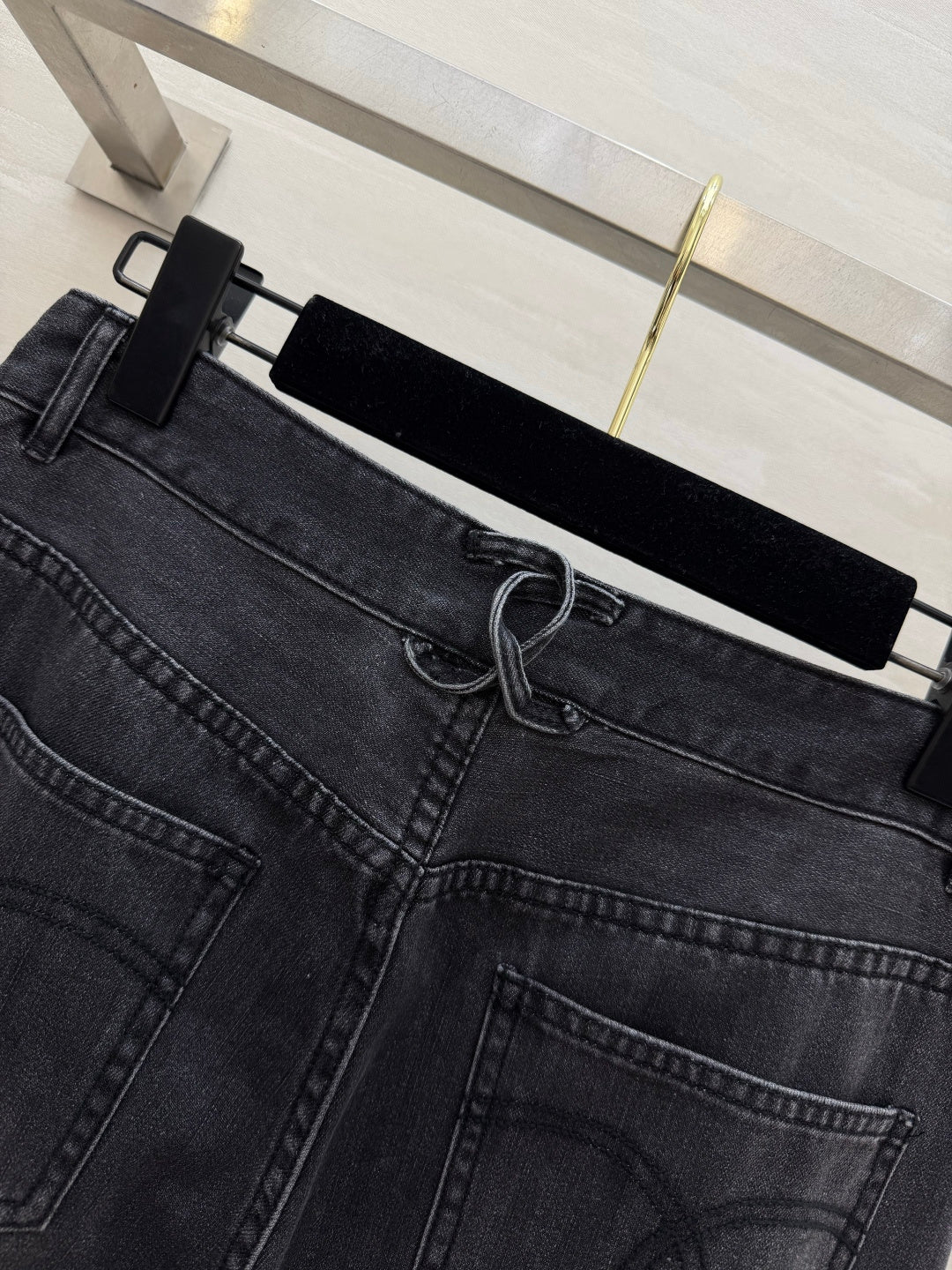 Chanel 26S Straight-Leg Jeans Style 1193