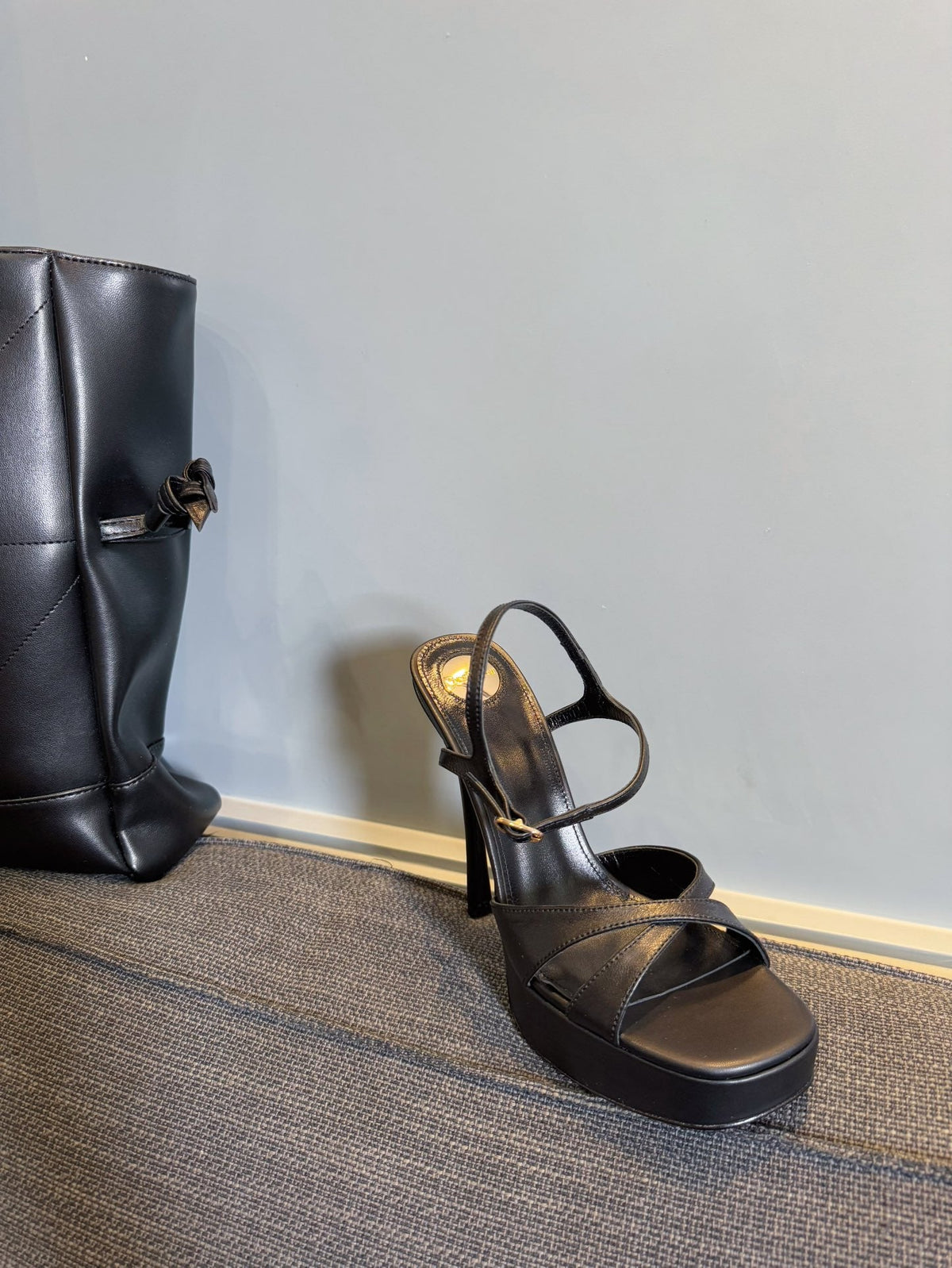 YSL 26S Cross-Strap Sandals 150 Mm Black Calfskin