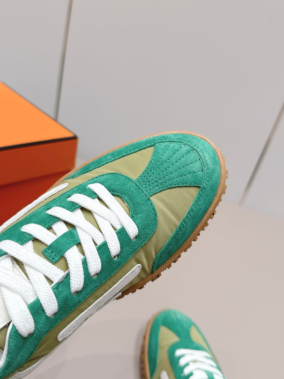 HM 26S Bouncing Sneakers Green Nylon Suede