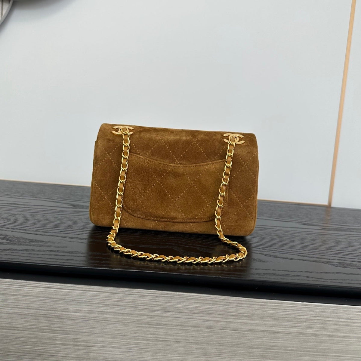 CC 26A Quilted Flap Shoulder Bag 22cm Suede
