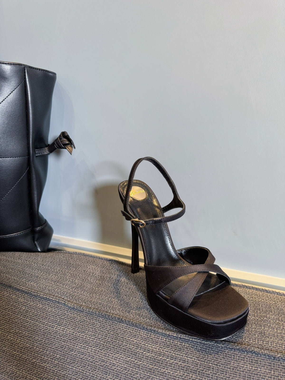 YSL 26S Cross-Strap Sandals 150 Mm Black Satin
