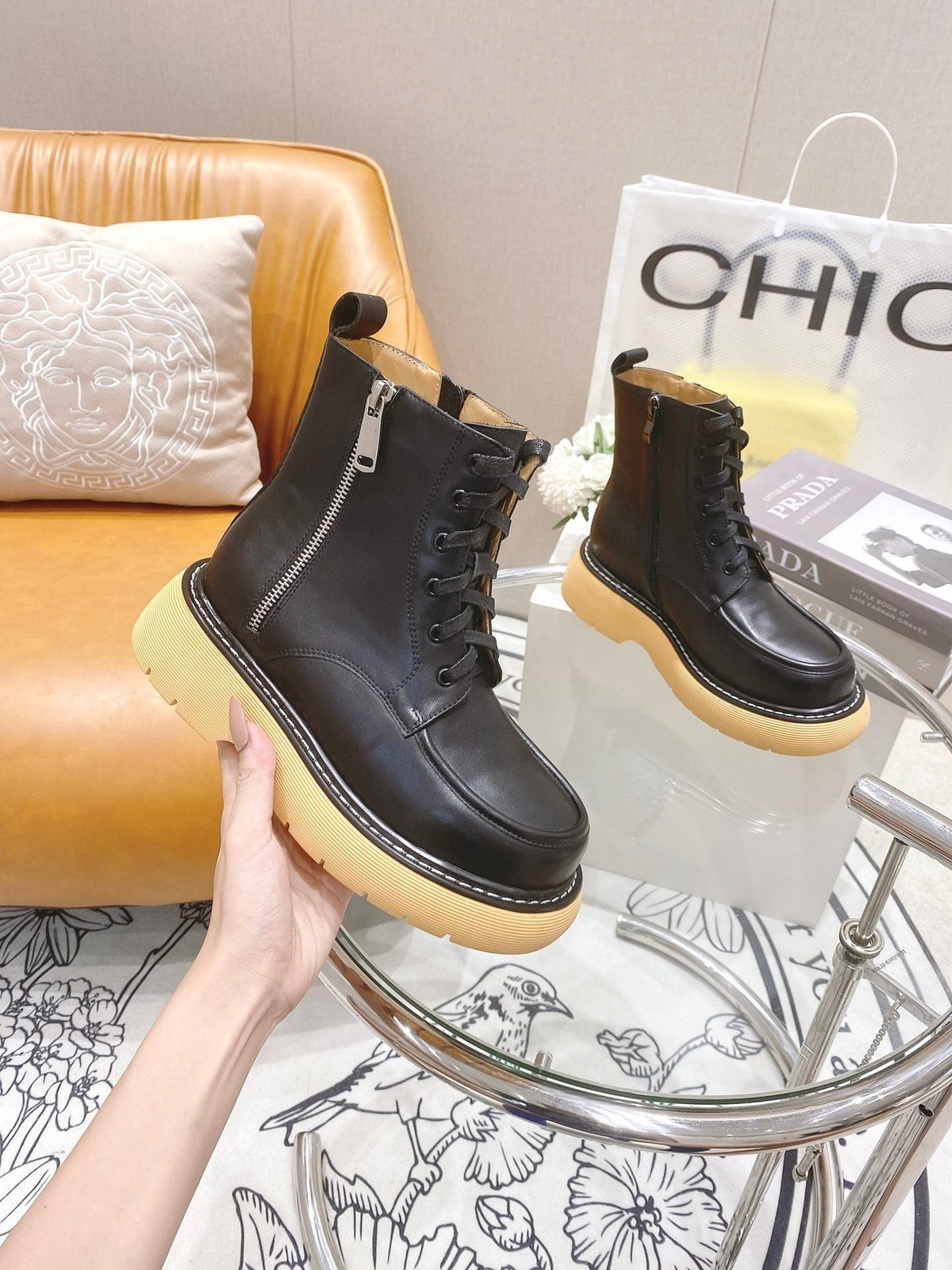 BV 26FW Chunky Combat Boots 5cm Side Zip Leather 164458