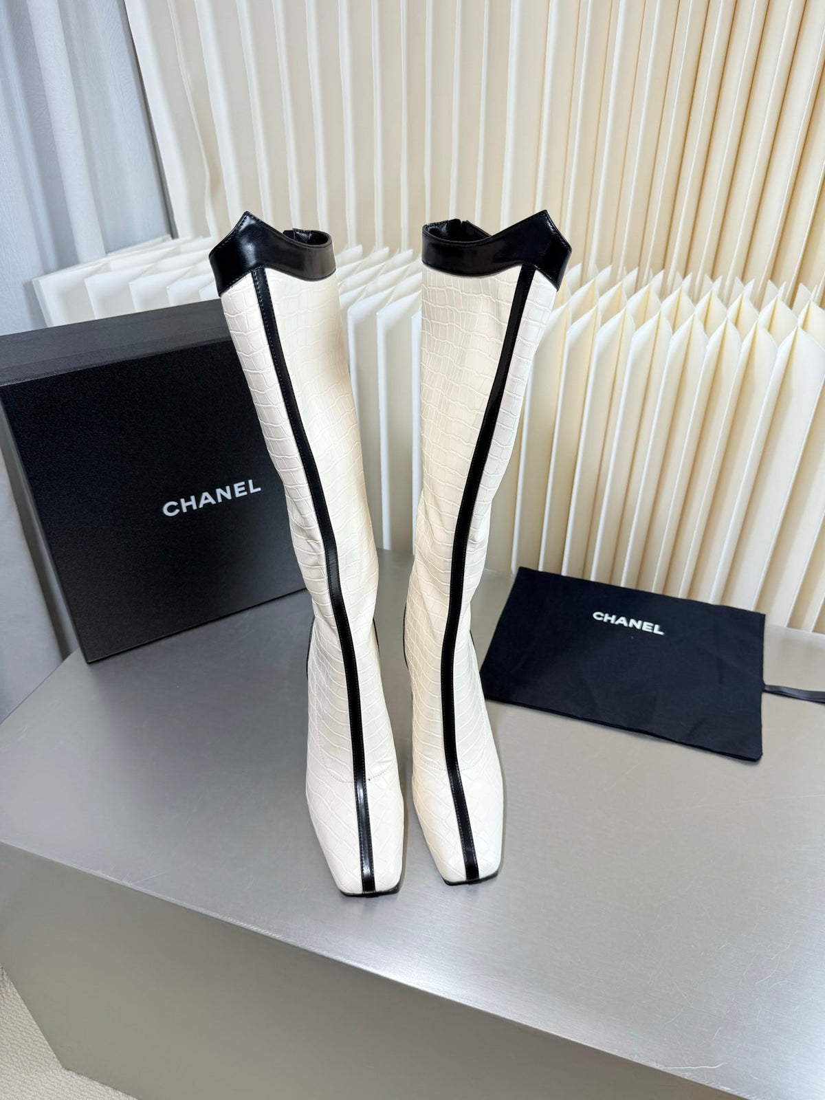 Chanel 2026 Crocodile-Embossed Knee-High Boots 85mm Leather 123408