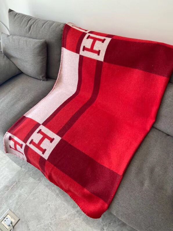 HM Avalon Throw Blanket Burgundy Wool Cashmere