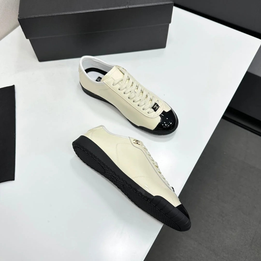 Chanel 2026 Sneakers Calfskin 926249