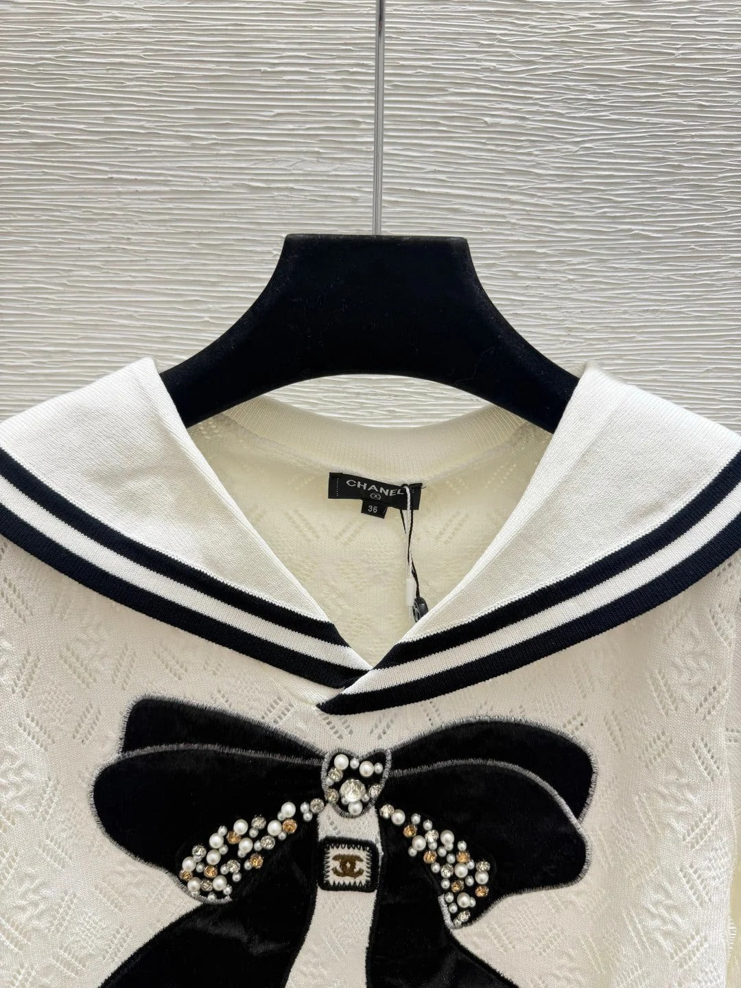 Chanel 2026 Bow Beaded Sailor Collar Knit Long Sleeve White Black Wool 913499