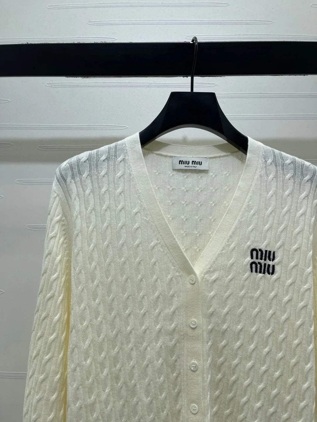 Miumiu 2026 Knit V-neck Long-Sleeve Cardigan Wool 417676