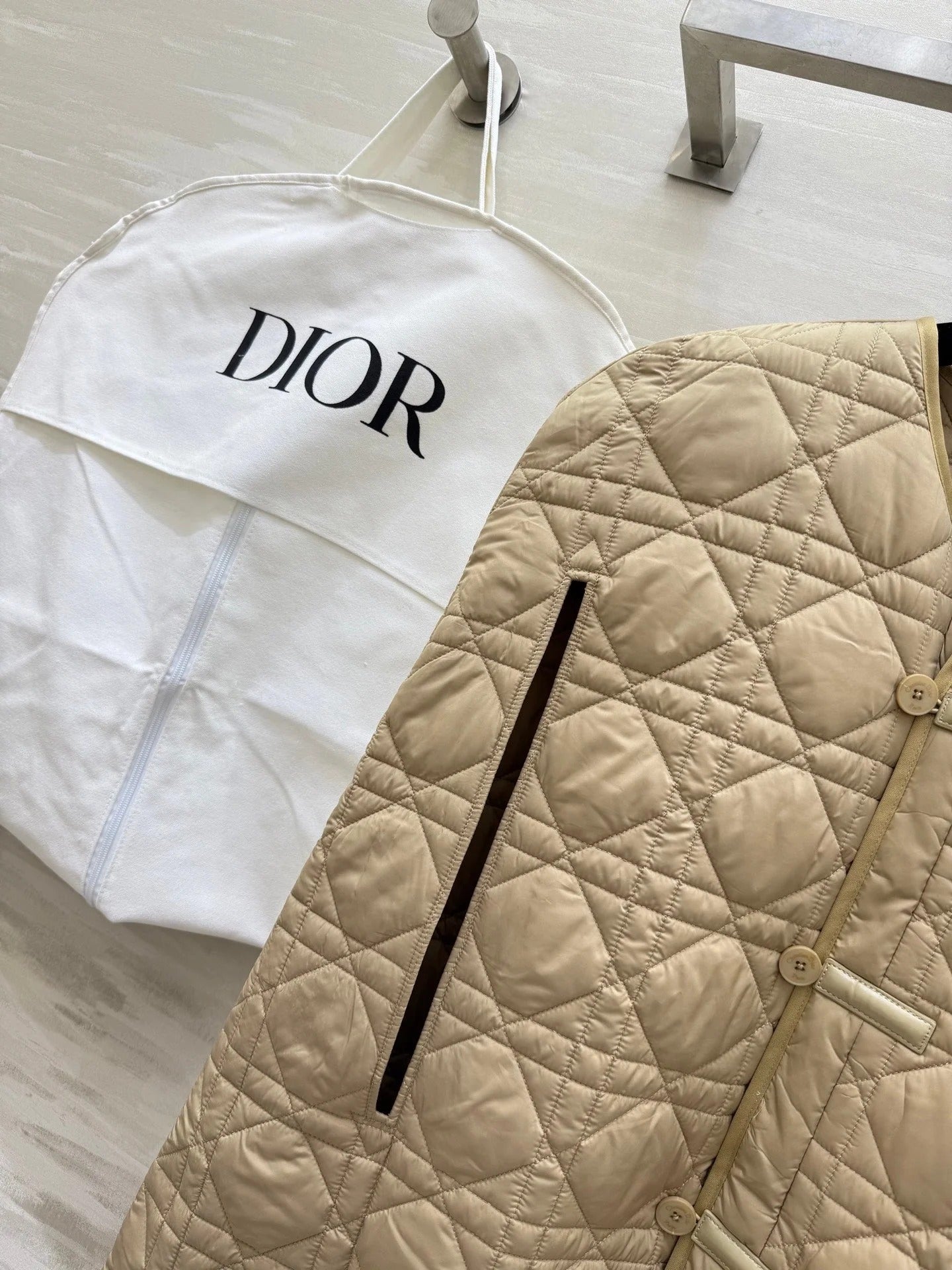 DIOR 25S LONG QUILTED COAT 781