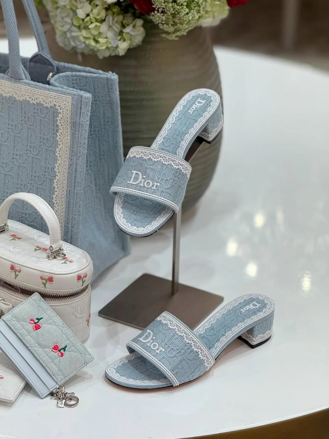 Dior2026 Dentelle Heeled Slide 3.5cm Sky Blue Dior Oblique Embroidered Cotton and White Lace