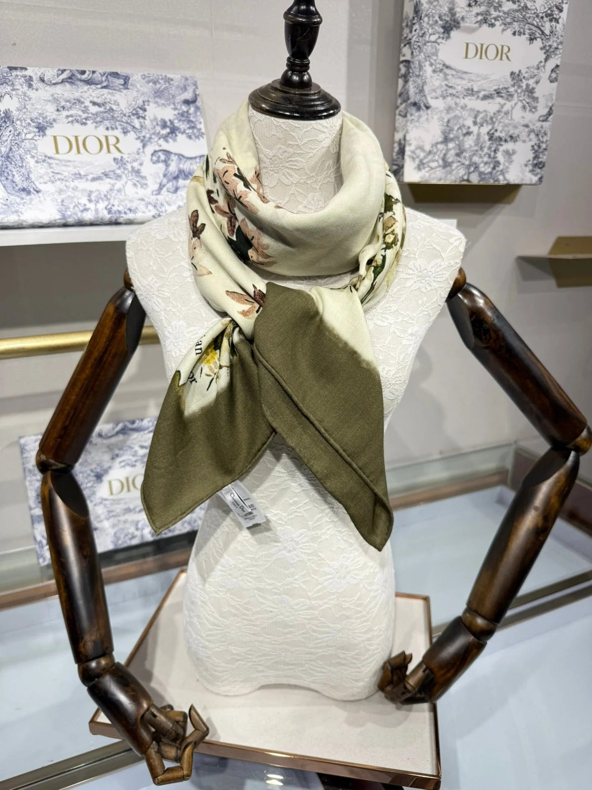 Dior 2026 Floral Scarf 140cm White Mix Moss Green Silk And Wool 190290
