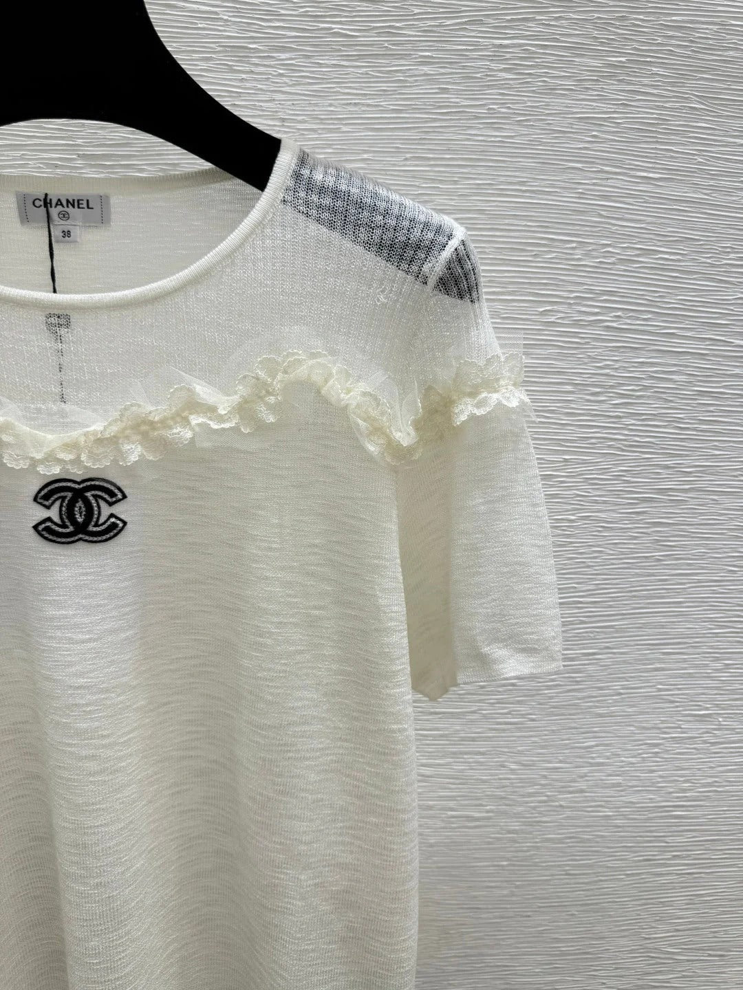 Chanel 2026 Lace Trim Round Neck Knitted Short Sleeve Tencel Wool 294906