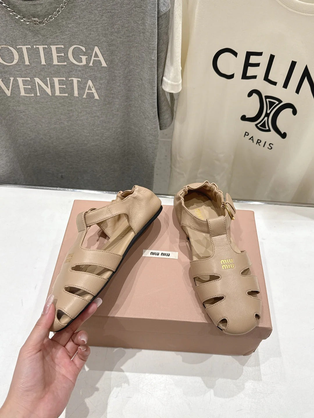 Miumiu 26ss Flat Sandals Nude Lambskin 713064