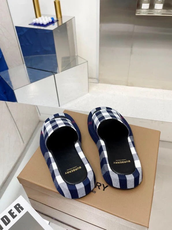 Burberry 26 Check Slippers Navy Blue Black in Cotton Linen 729729