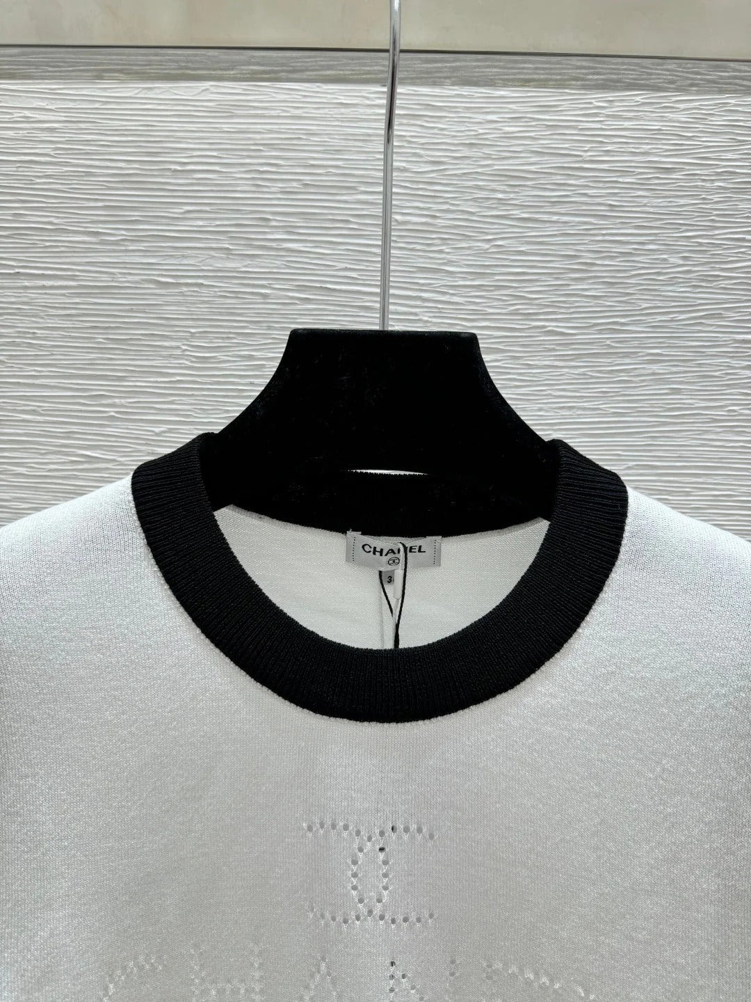 Chanel 2026 Simple Crew Neck Knitted Short-Sleeve Wool Tencel 397722