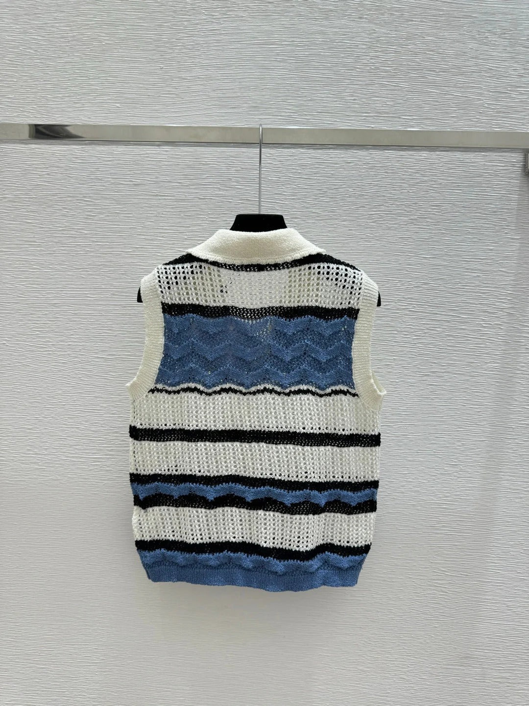 Chanel 2026 Striped Openwork Knit Vest Blue and Red Tencel 264033